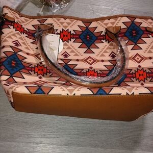 Geometric Patterned Tan and Cream Tote Bag